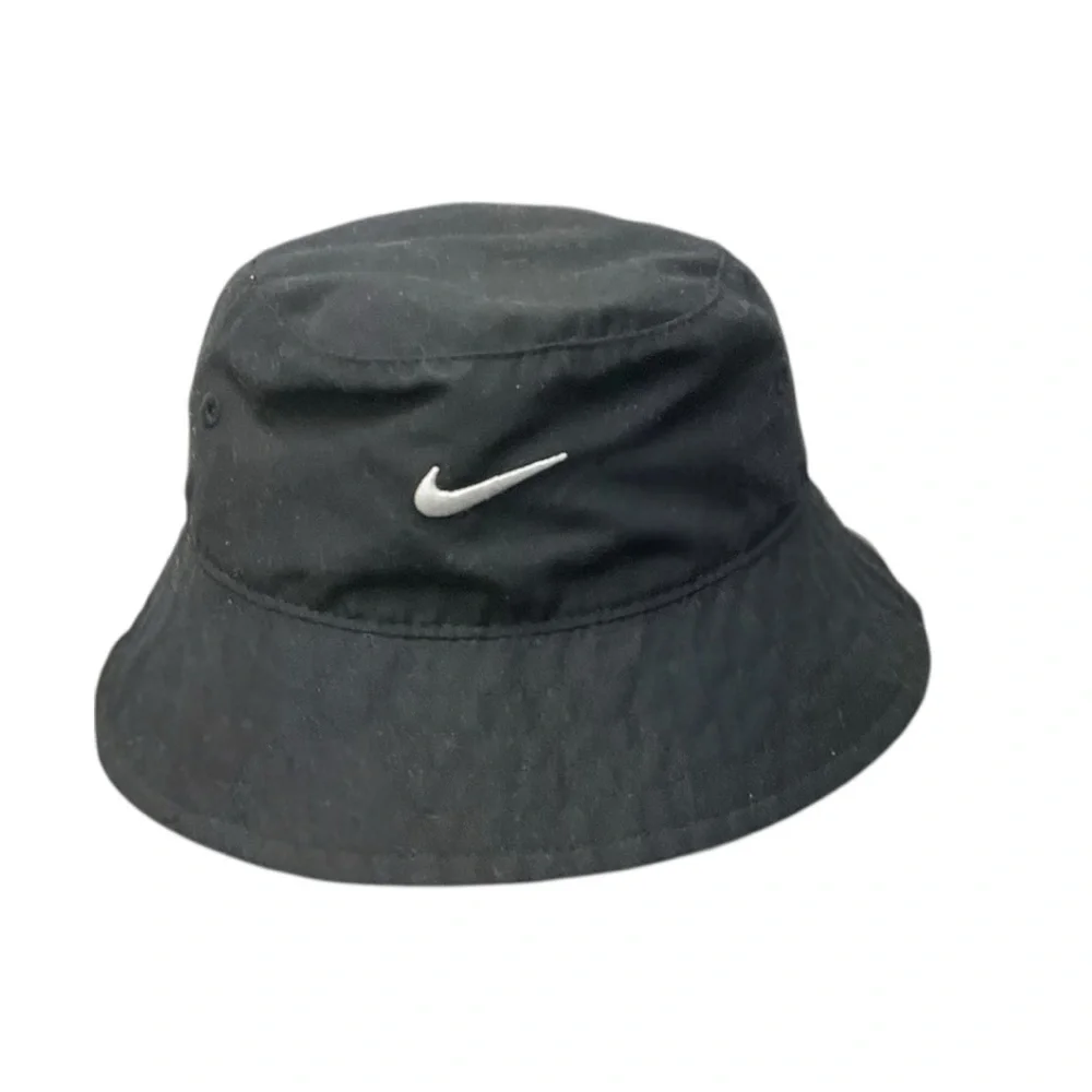 🧢 Nike Kids Black Bucket Hat — Swoosh‎ Logo